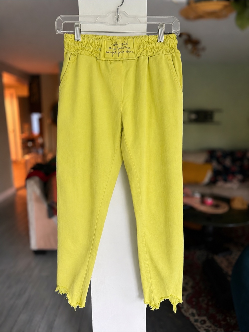 Liliana Sport Italy Chartreuse Lyocell Stretch Raw Hem Pants Small